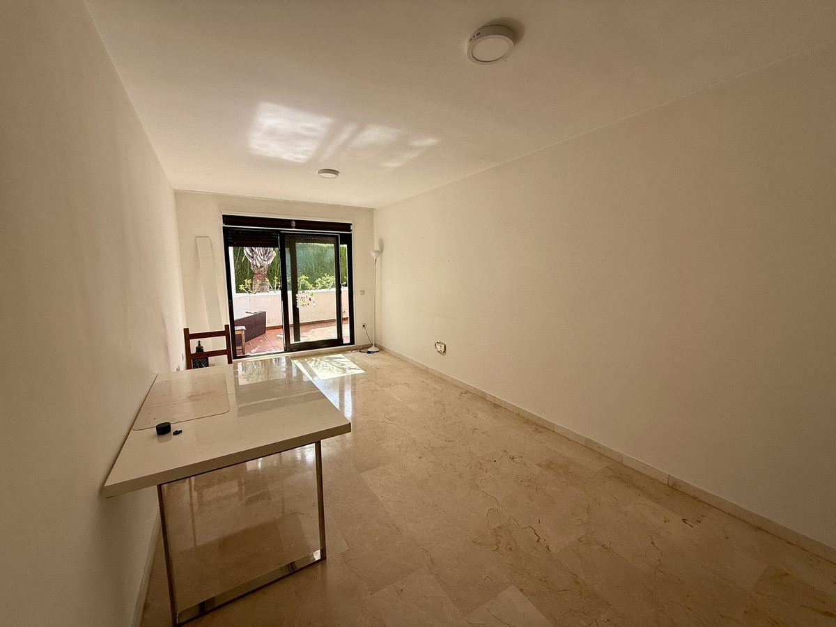 Se vende Apartamento Planta Baja de 3 dormitorios en Costa Del Sol, Málaga, España