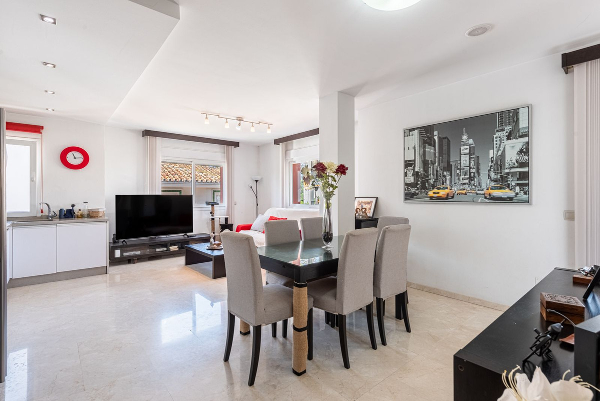Se vende Villa - Chalet de 6 dormitorios en Costa Del Sol, Málaga, España