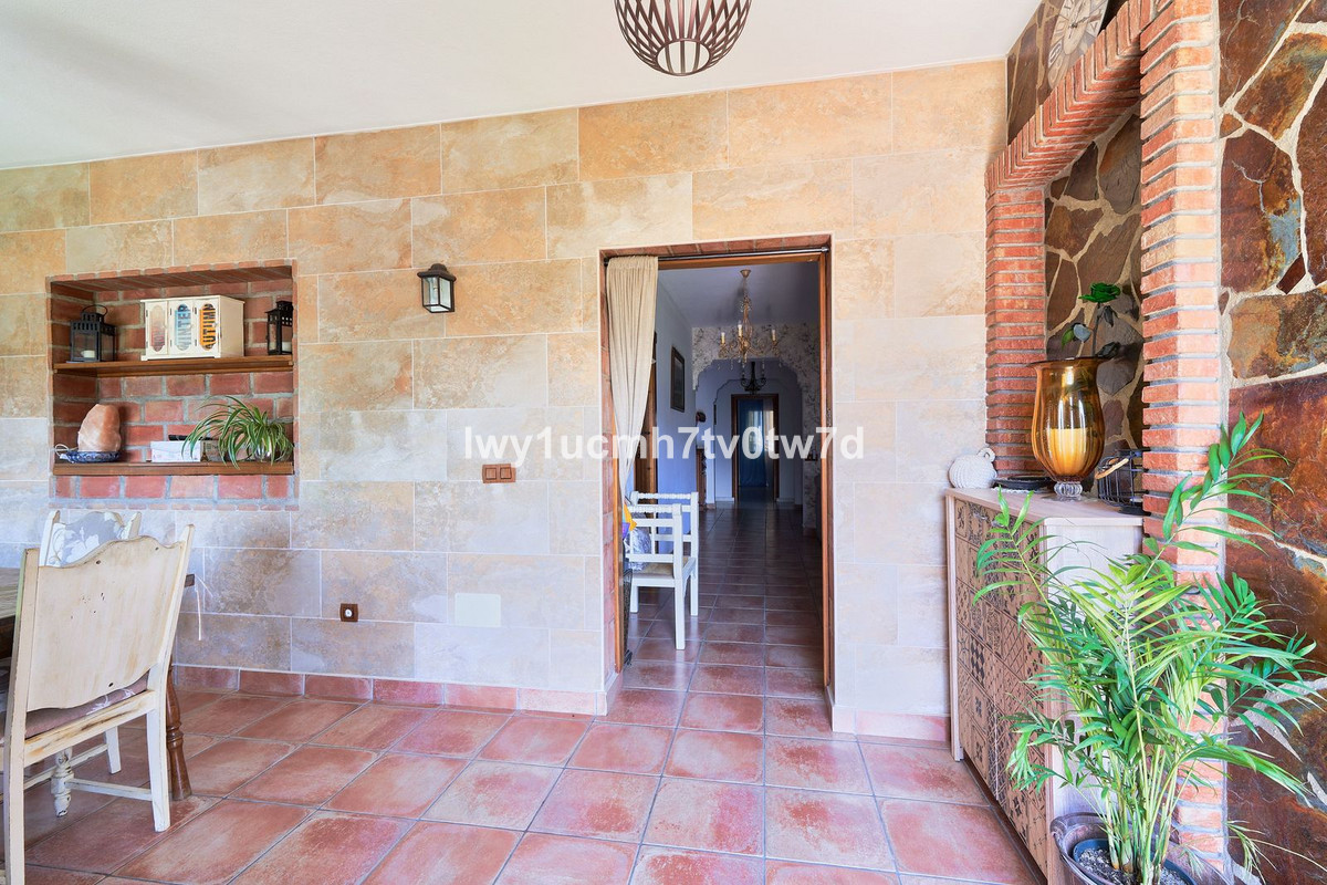 Se vende Villa - Chalet de 4 dormitorios en Costa Del Sol, Málaga, España