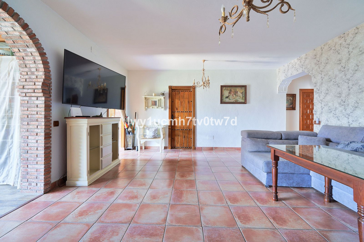 Se vende Villa - Chalet de 4 dormitorios en Costa Del Sol, Málaga, España
