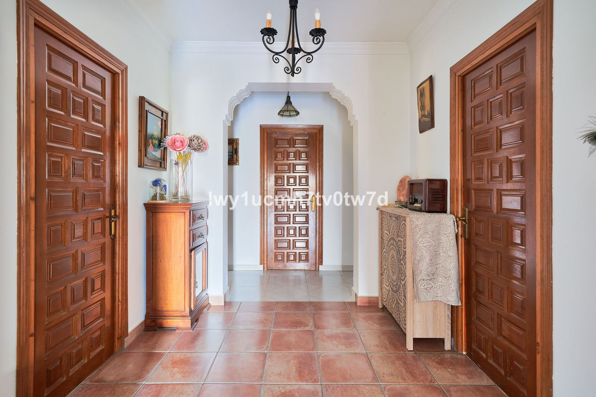 Se vende Villa - Chalet de 4 dormitorios en Costa Del Sol, Málaga, España