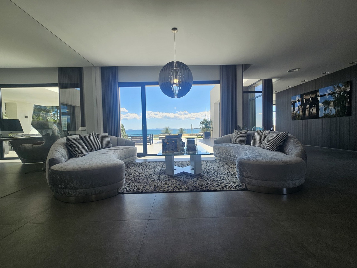 5 Bed Townhouse for sale in Cabo Roig Costa Blanca, Alicante, Spain