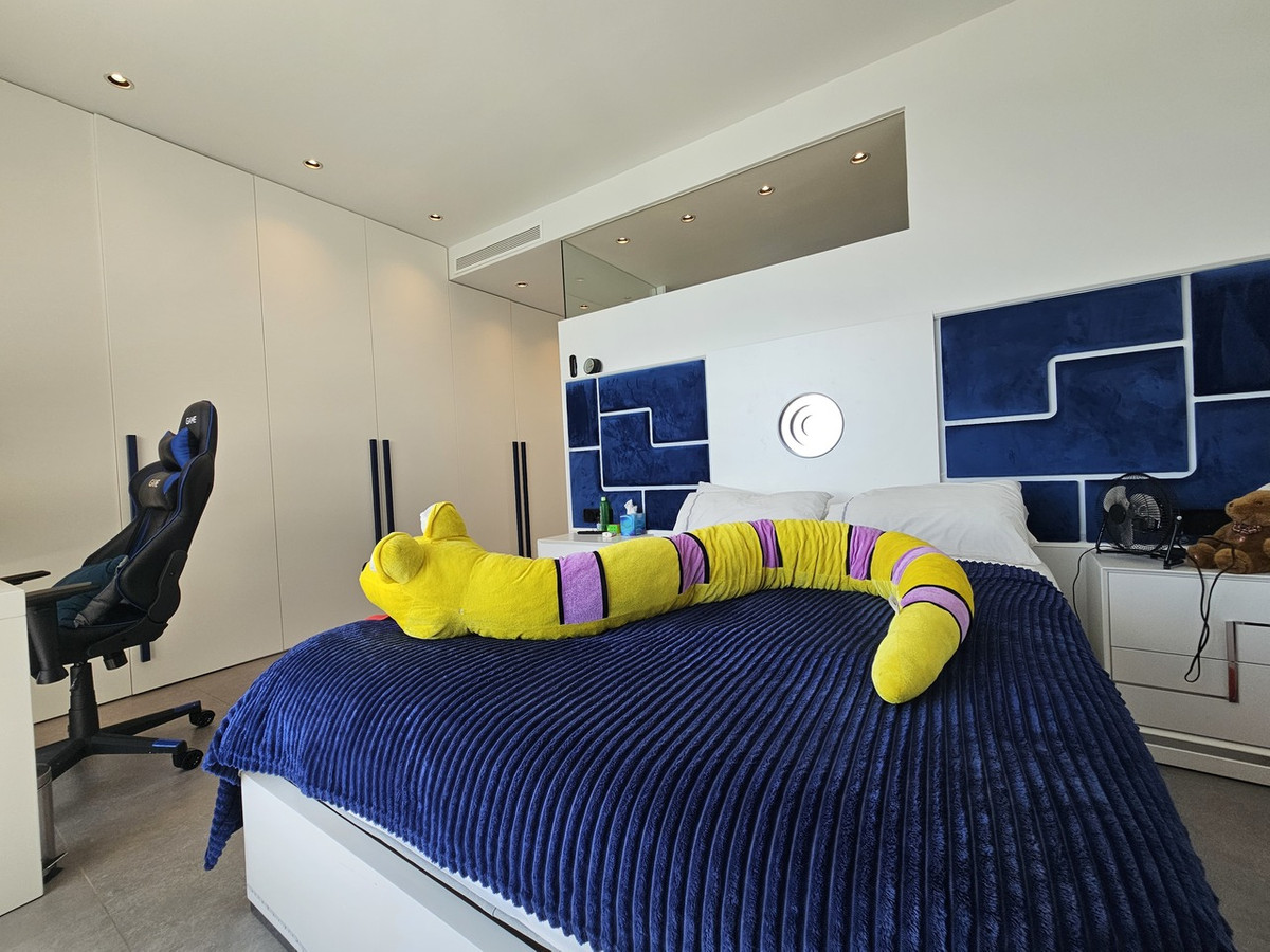 5 Bed Townhouse for sale in Cabo Roig Costa Blanca, Alicante, Spain
