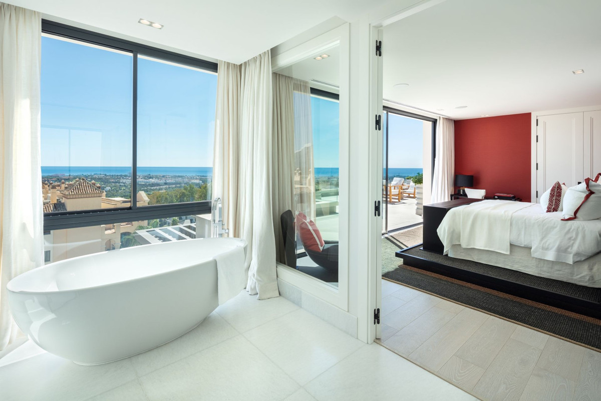 Se vende Villa - Chalet de 6 dormitorios en Costa Del Sol, Málaga, España