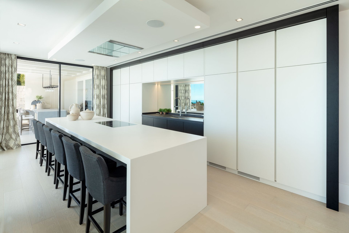 Se vende Villa - Chalet de 6 dormitorios en Costa Del Sol, Málaga, España