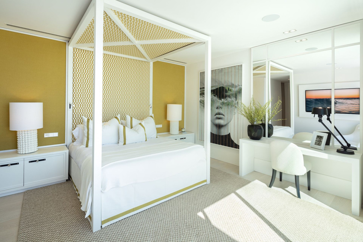 Se vende Villa - Chalet de 6 dormitorios en Costa Del Sol, Málaga, España