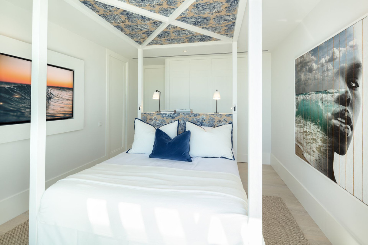 Se vende Villa - Chalet de 6 dormitorios en Costa Del Sol, Málaga, España