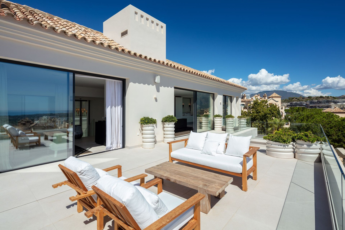Se vende Villa - Chalet de 6 dormitorios en Costa Del Sol, Málaga, España