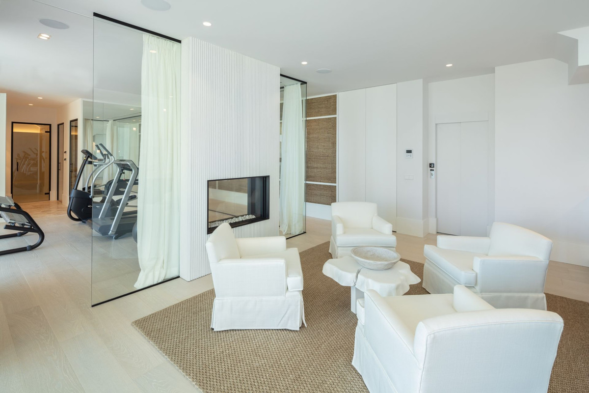 Se vende Villa - Chalet de 6 dormitorios en Costa Del Sol, Málaga, España