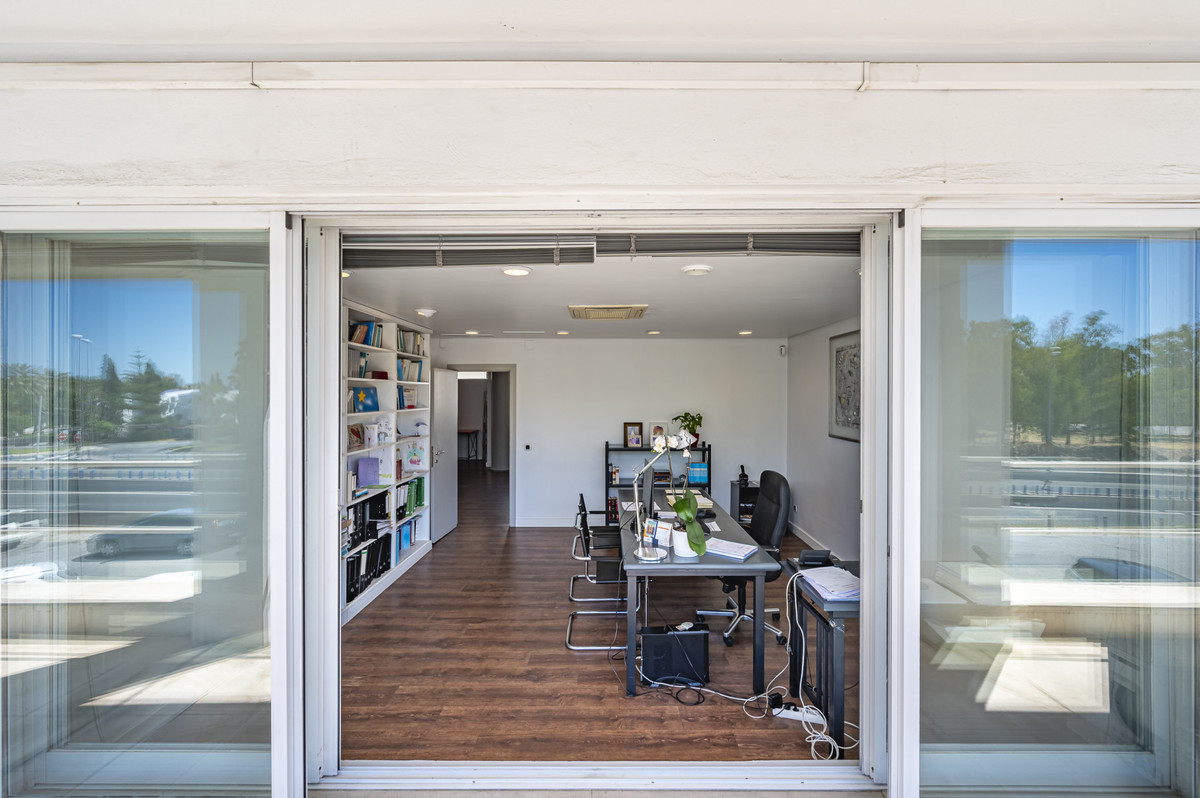 Commercial unit for sale in Guadalmina Alta Costa Del Sol, Málaga, Spain