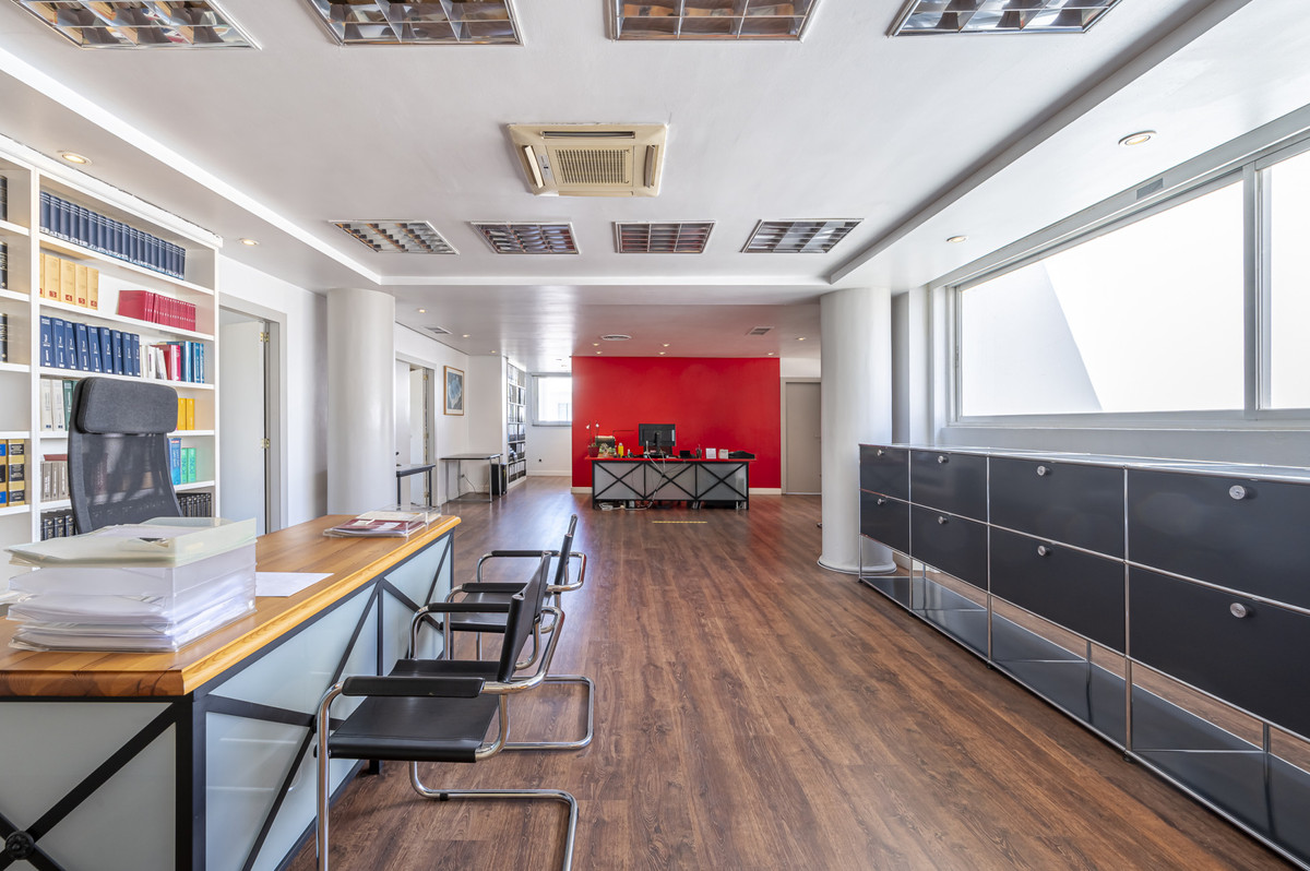 Commercial unit for sale in Guadalmina Alta Costa Del Sol, Málaga, Spain