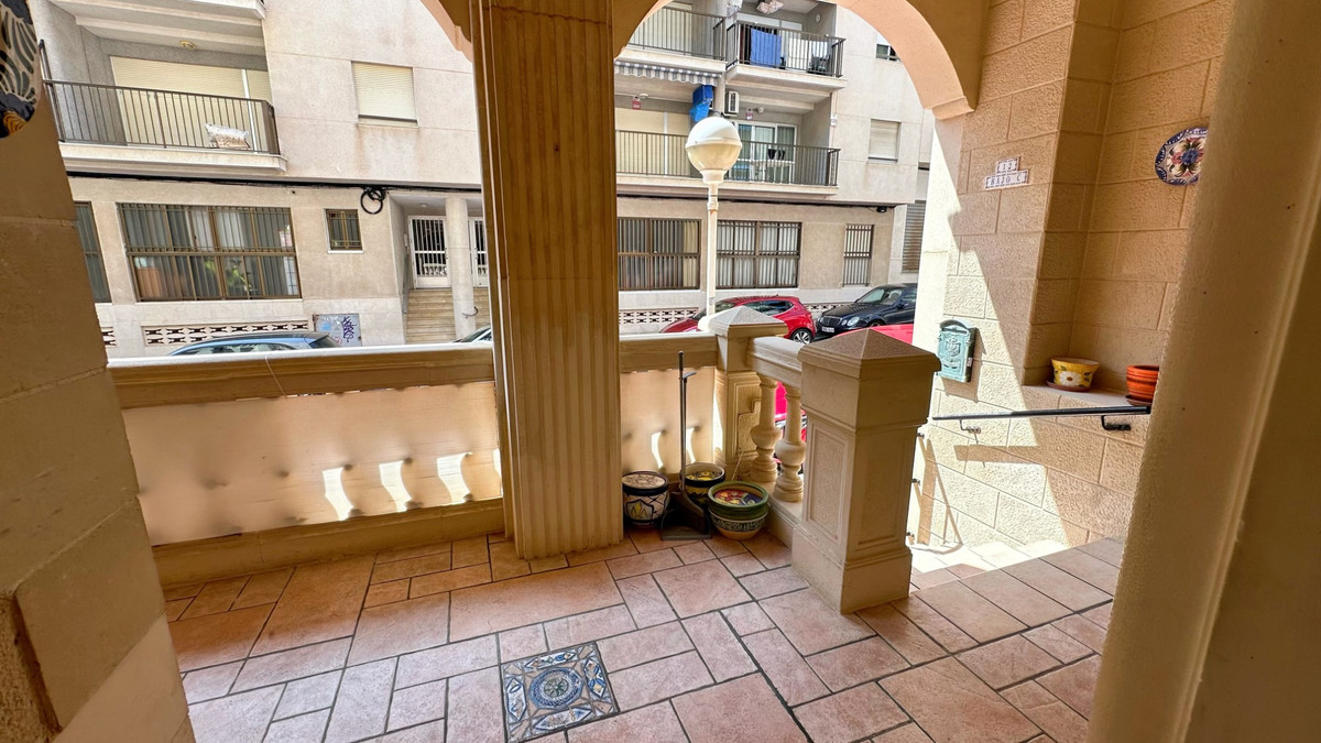 Se vende Apartamento Planta Baja de 3 dormitorios en Costa Blanca, Alicante, España
