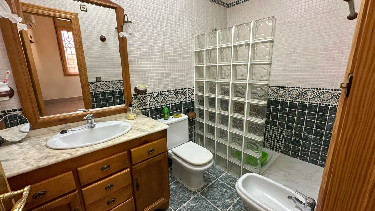Se vende Apartamento Planta Baja de 3 dormitorios en Costa Blanca, Alicante, España