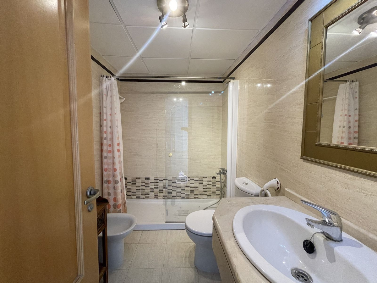 2 Bed Apartment for sale in Nerja Costa Del Sol East, Málaga, Spain