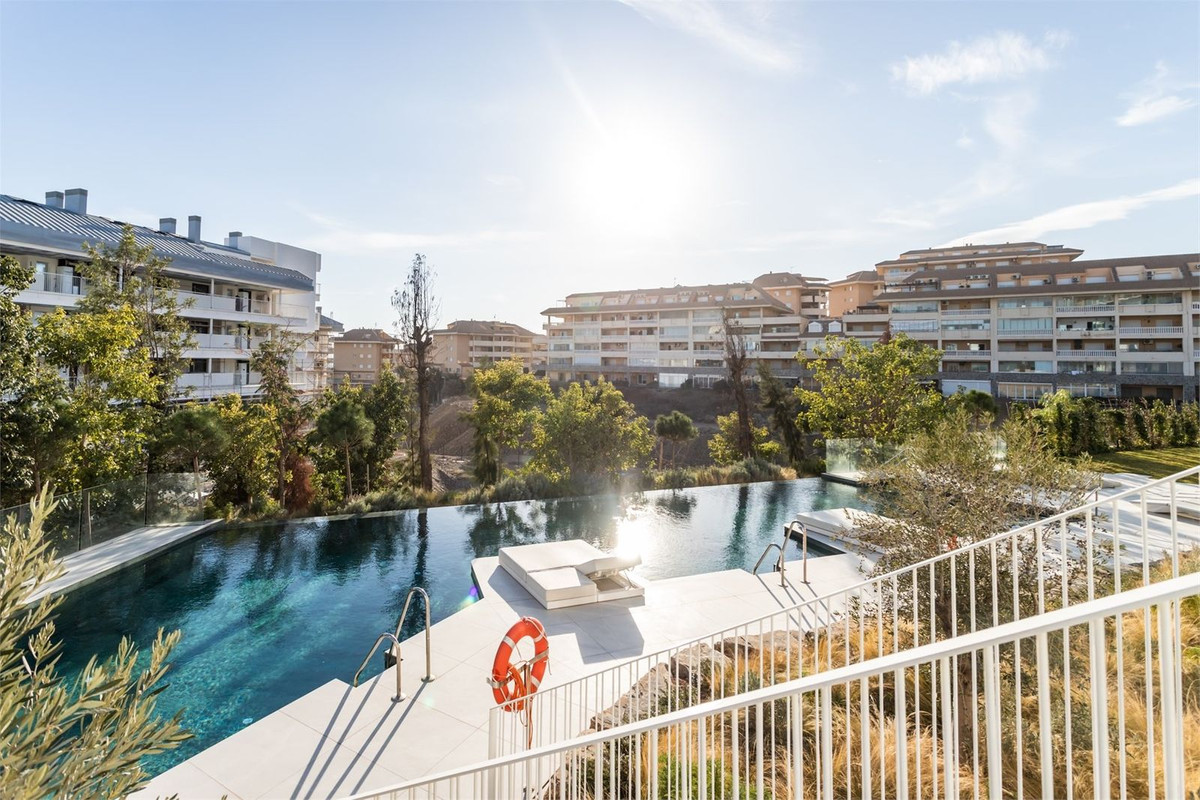 2 Bed Apartment for sale in Higueron Costa Del Sol, Málaga, Spain