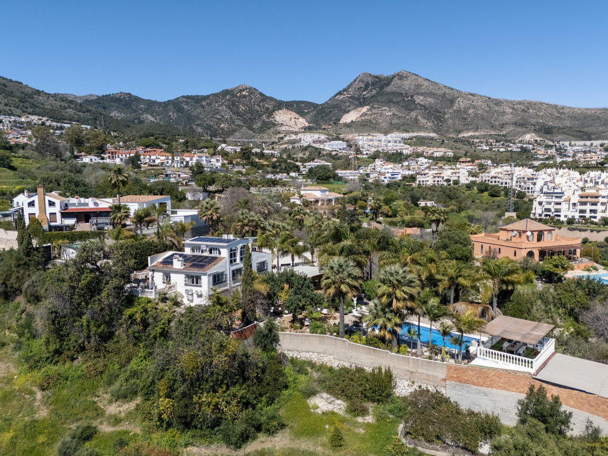 6 Bed Townhouse for sale in Benalmadena Costa Del Sol, Málaga, Spain