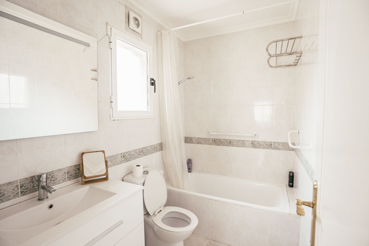 4 Bed Townhouse for sale in Villamartin Costa Blanca, Alicante, Spain