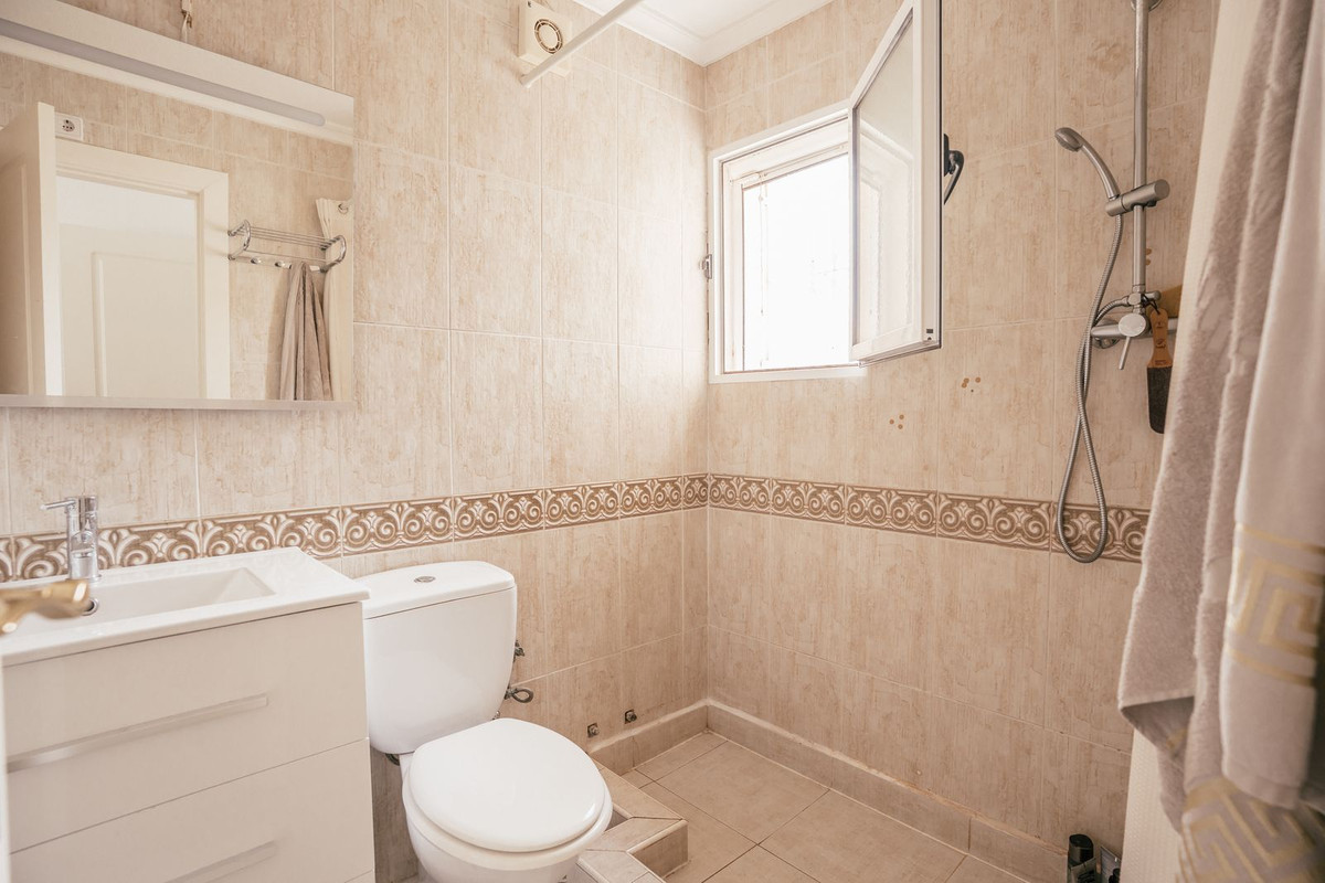 4 Bed Townhouse for sale in Villamartin Costa Blanca, Alicante, Spain