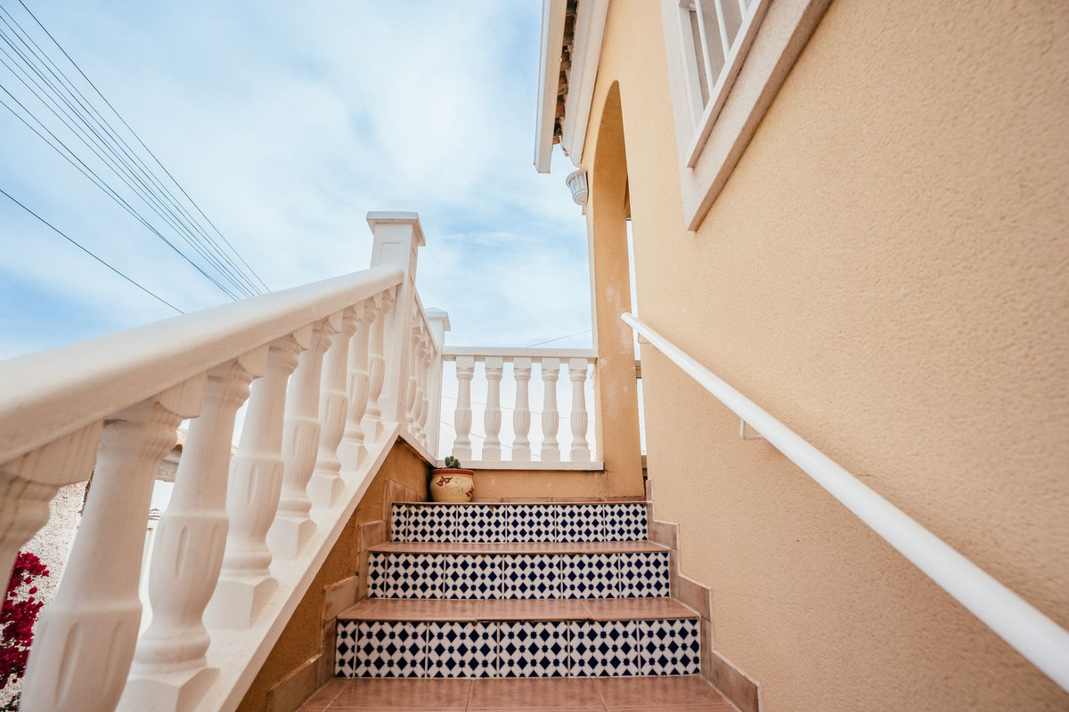 4 Bed Townhouse for sale in Villamartin Costa Blanca, Alicante, Spain