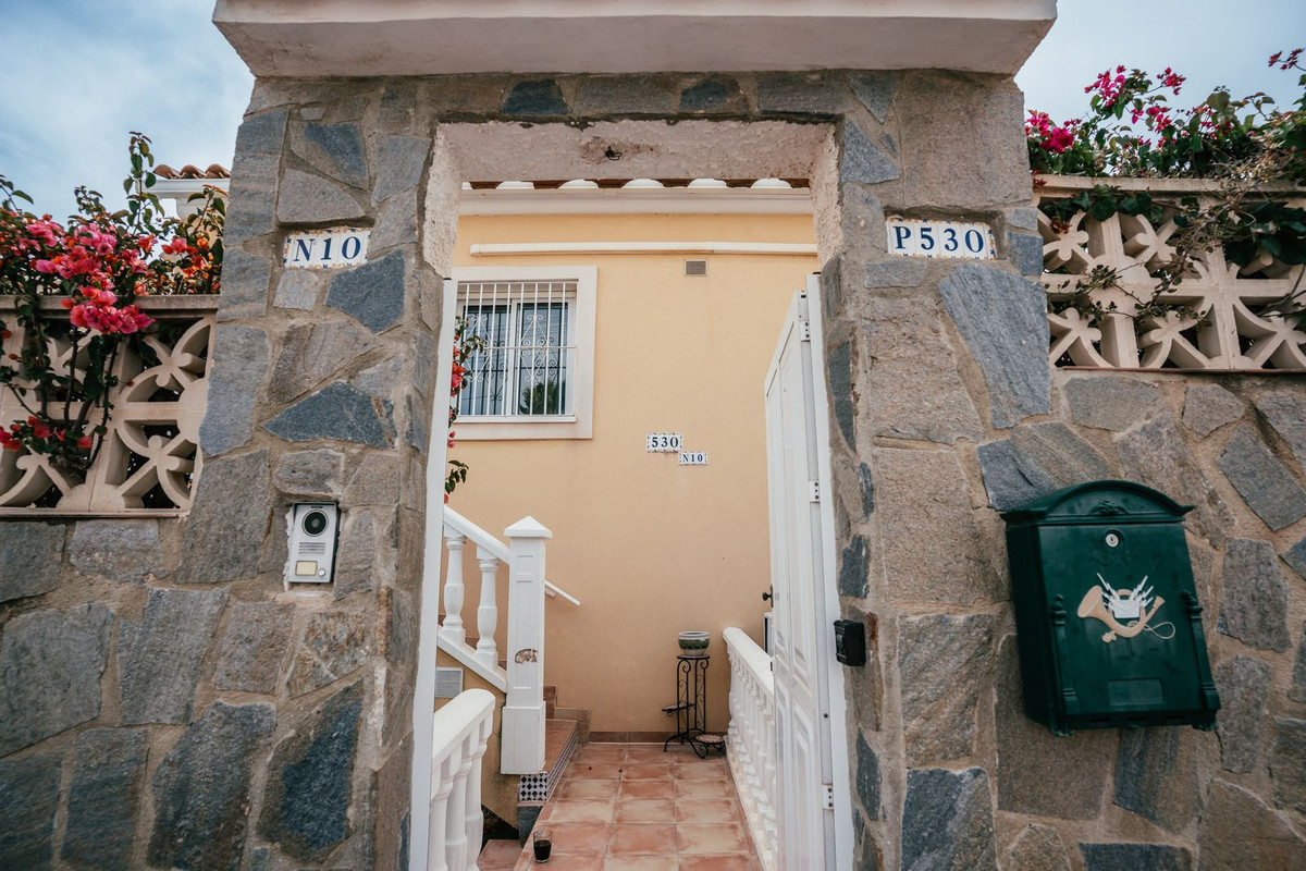 4 Bed Townhouse for sale in Villamartin Costa Blanca, Alicante, Spain