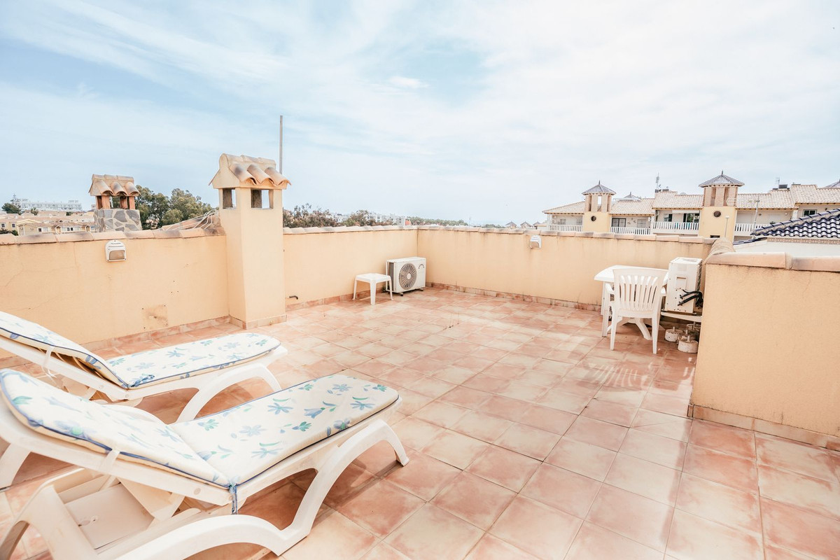 4 Bed Townhouse for sale in Villamartin Costa Blanca, Alicante, Spain