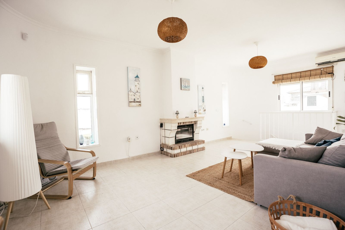 4 Bed Townhouse for sale in Villamartin Costa Blanca, Alicante, Spain