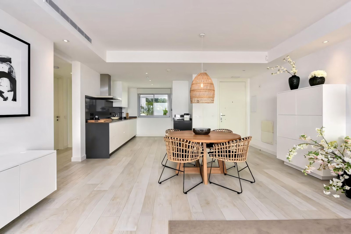 2 Bed Apartment for sale in Casares Costa Del Sol, Málaga, Spain