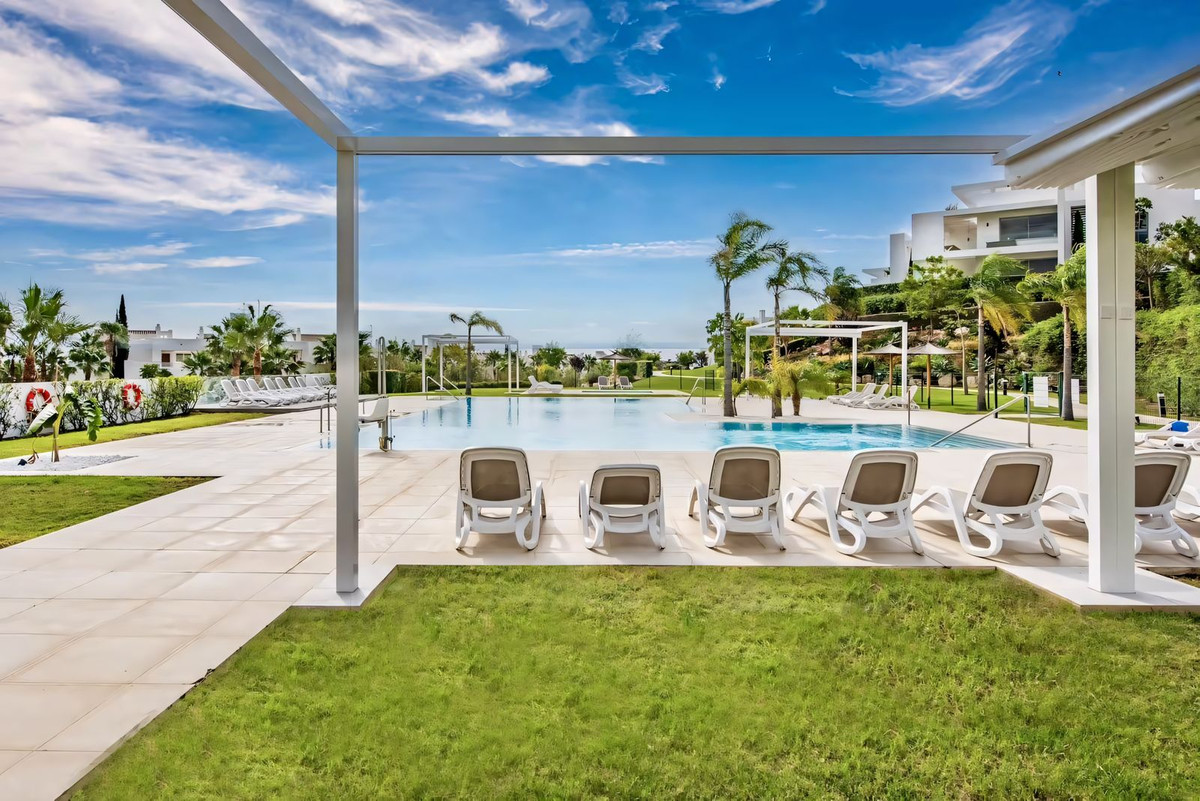 2 Bed Apartment for sale in Casares Costa Del Sol, Málaga, Spain