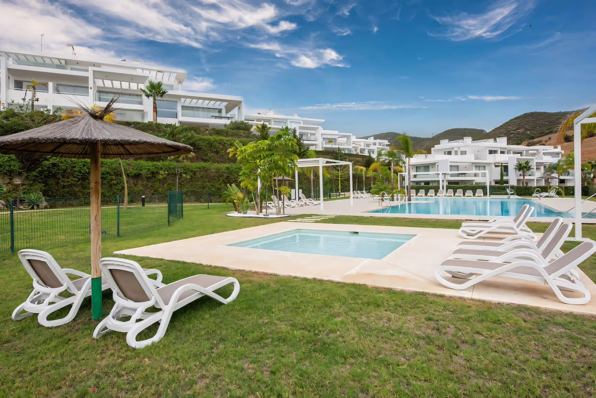 2 Bed Apartment for sale in Casares Costa Del Sol, Málaga, Spain