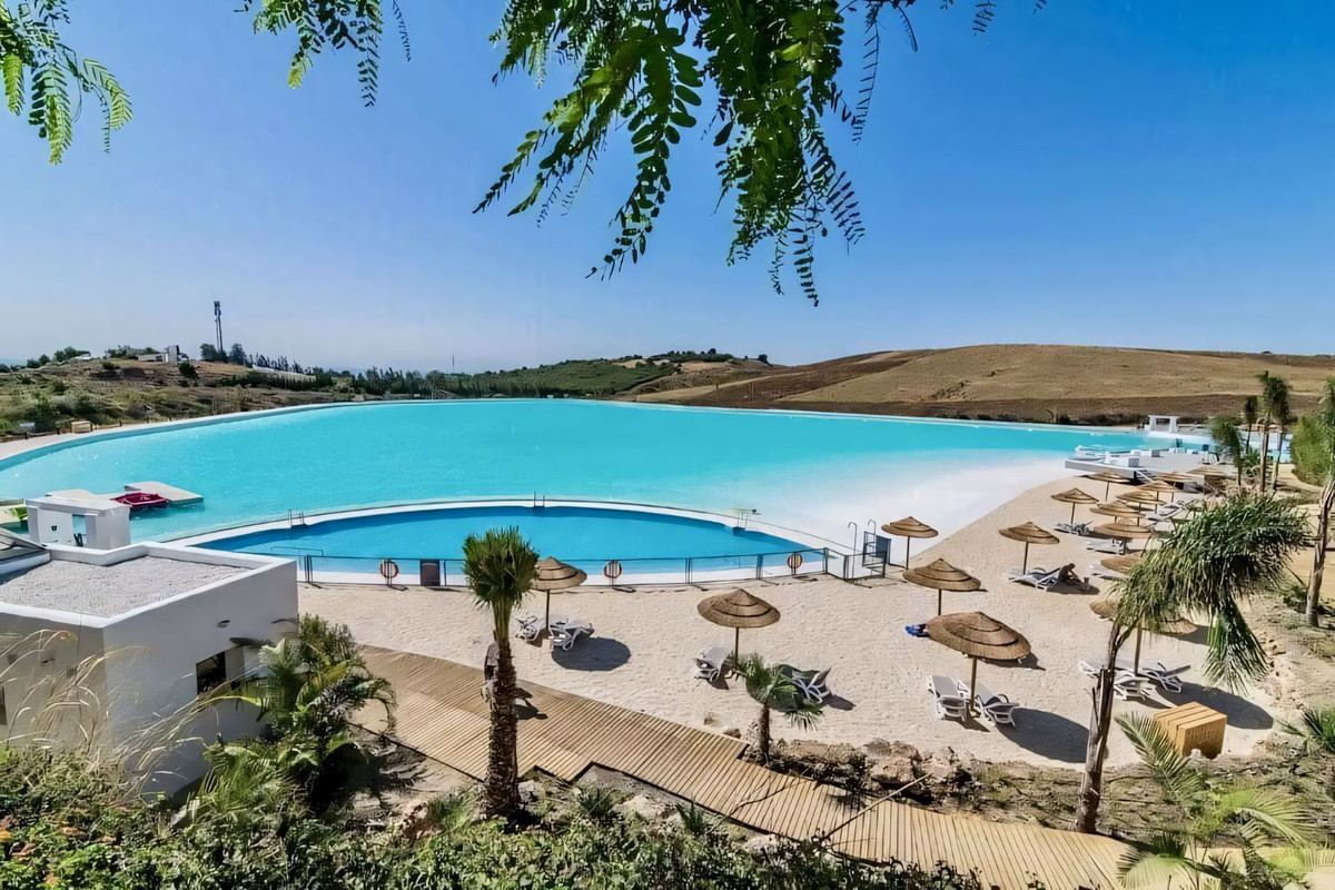 2 Bed Apartment for sale in Casares Costa Del Sol, Málaga, Spain
