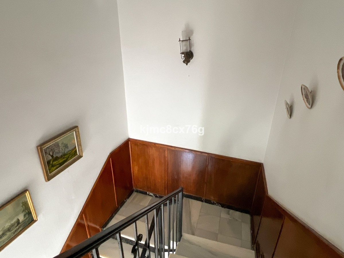 5 Bed Townhouse for sale in Marbella Costa Del Sol, Málaga, Spain
