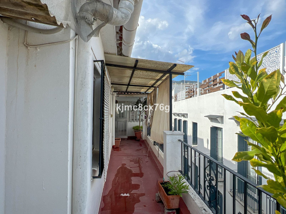 5 Bed Townhouse for sale in Marbella Costa Del Sol, Málaga, Spain