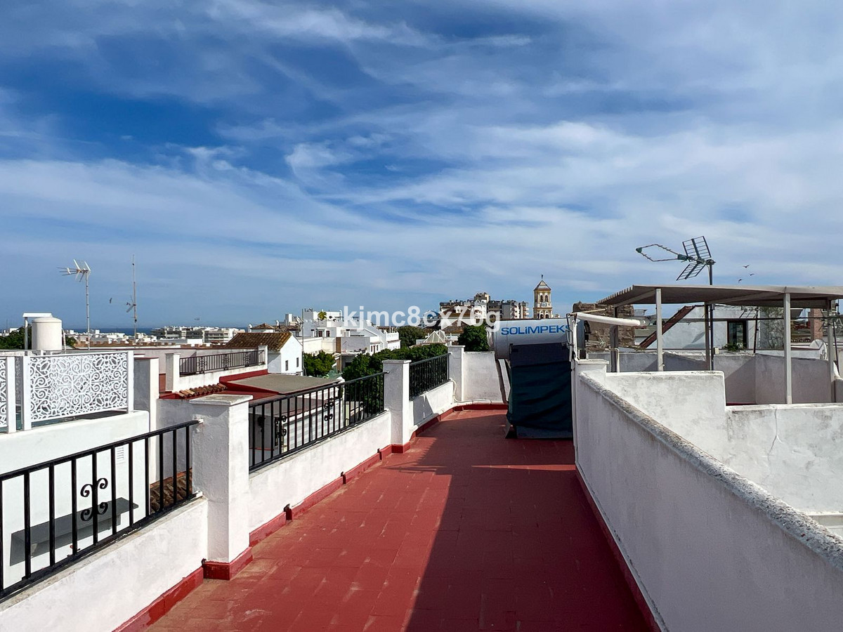 5 Bed Townhouse for sale in Marbella Costa Del Sol, Málaga, Spain