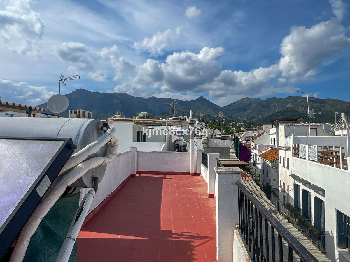 5 Bed Townhouse for sale in Marbella Costa Del Sol, Málaga, Spain