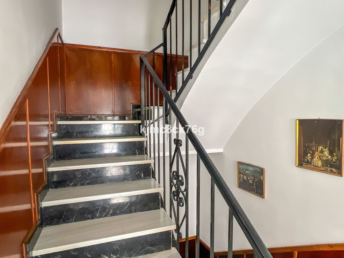 5 Bed Townhouse for sale in Marbella Costa Del Sol, Málaga, Spain