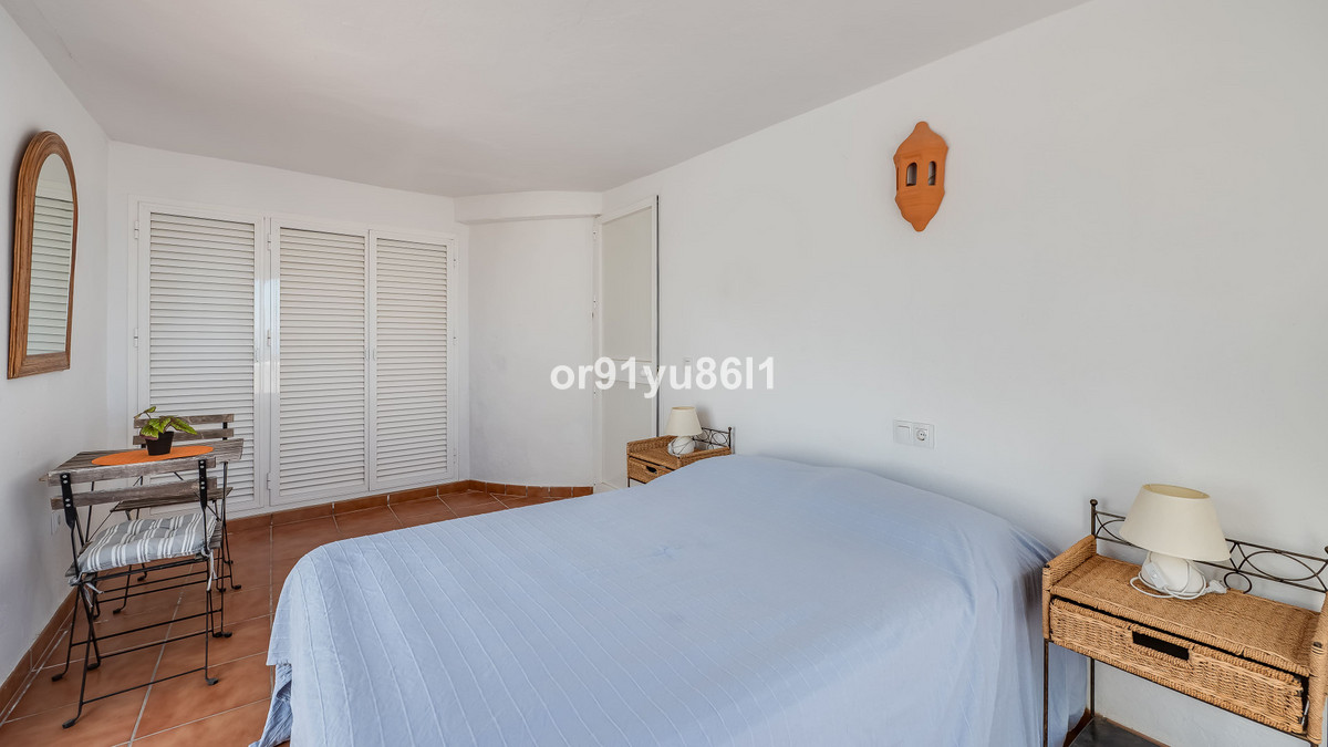 3 Bed Townhouse for sale in Benahavís Costa Del Sol, Málaga, Spain
