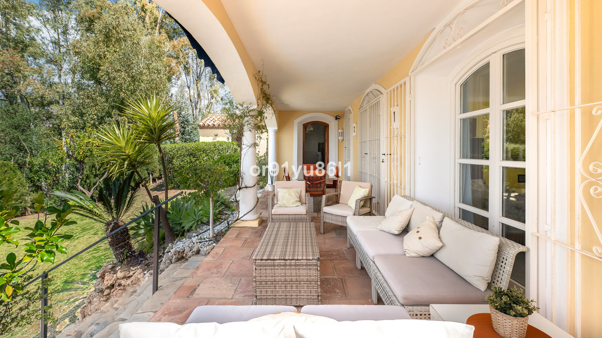 3 Bed Townhouse for sale in Benahavís Costa Del Sol, Málaga, Spain