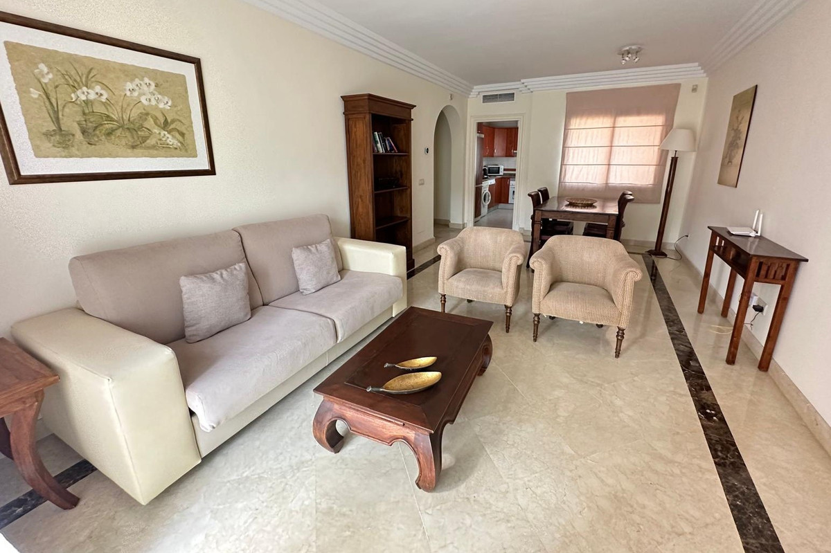 Se vende Apartamento Planta Media de 2 dormitorios en Costa Del Sol, Málaga, España