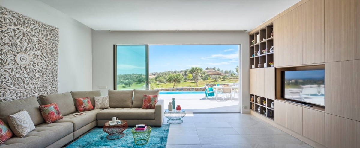 Se vende Villa - Chalet de 4 dormitorios en Costa Blanca, Alicante, España