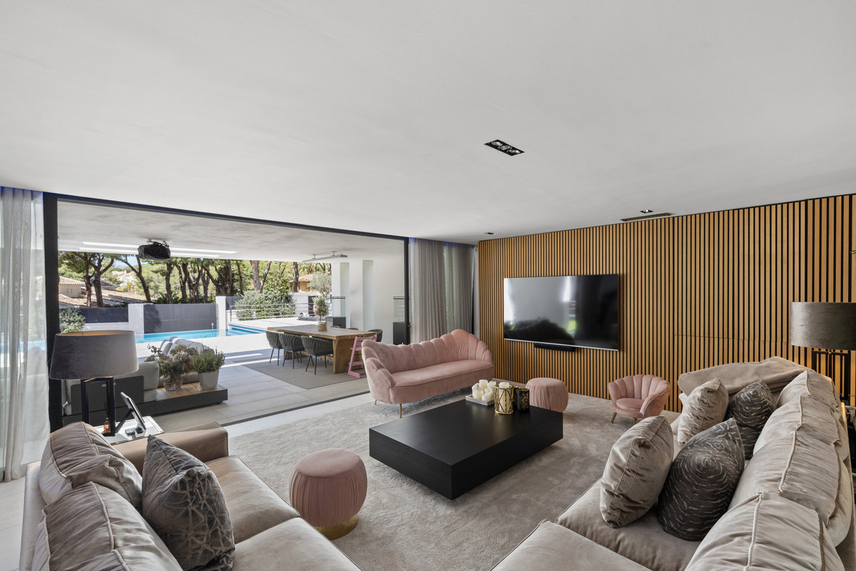 Se vende Villa - Chalet de 6 dormitorios en Costa Del Sol, Málaga, España