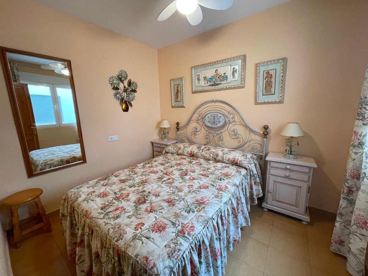5 Bed Townhouse for sale in Guardamar Del Segura Costa Blanca, Alicante, Spain