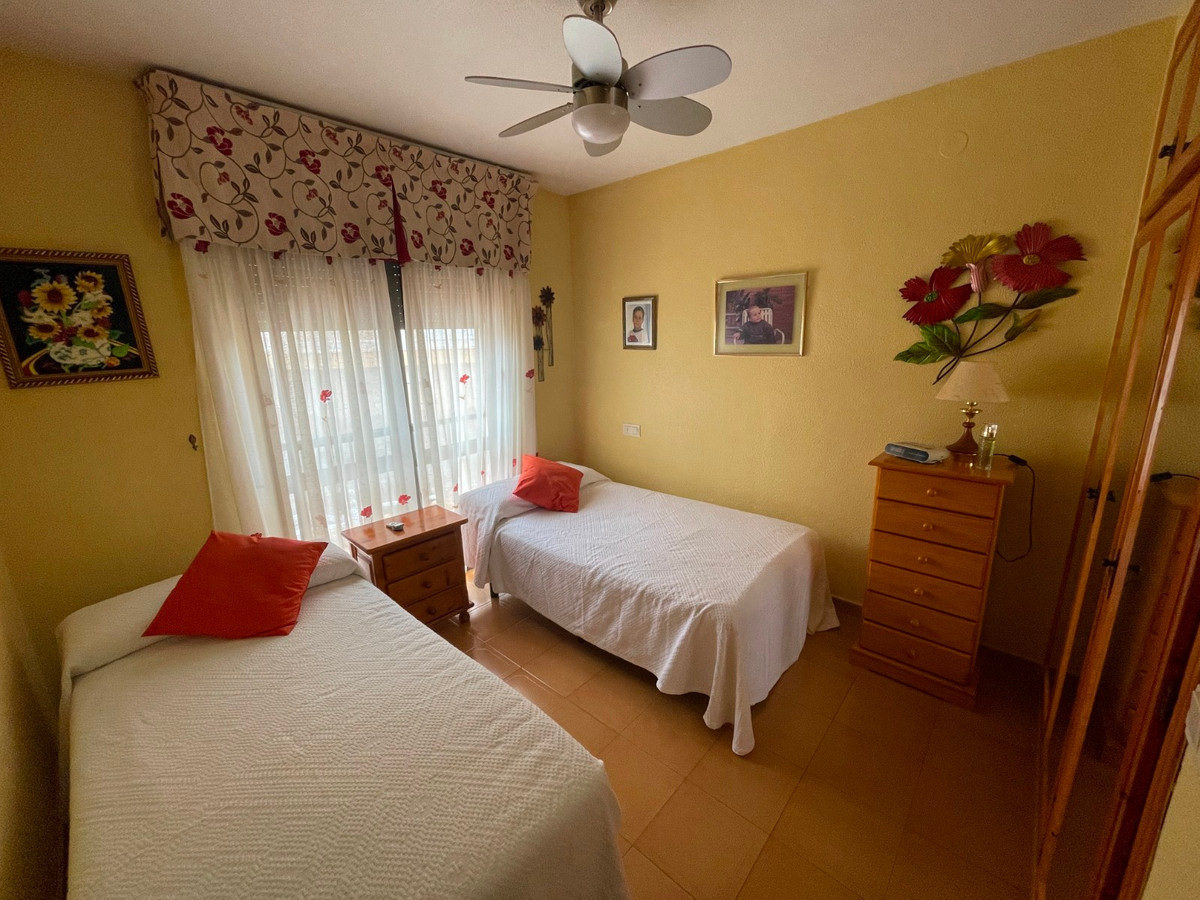 5 Bed Townhouse for sale in Guardamar Del Segura Costa Blanca, Alicante, Spain