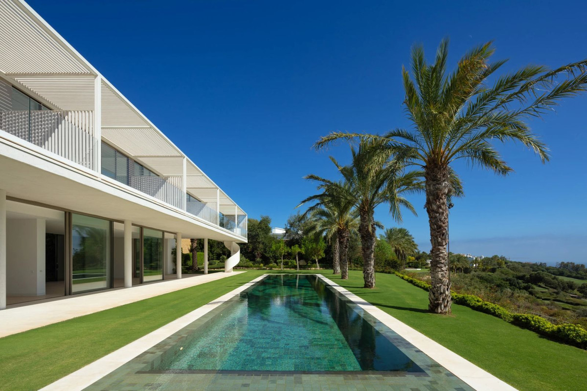 Se vende Villa - Chalet de 5 dormitorios en Costa Del Sol, Málaga, España