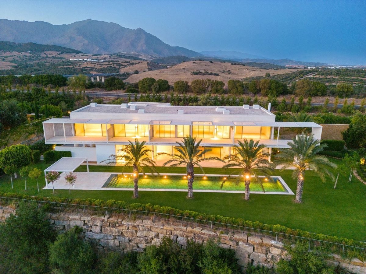 Se vende Villa - Chalet de 5 dormitorios en Costa Del Sol, Málaga, España