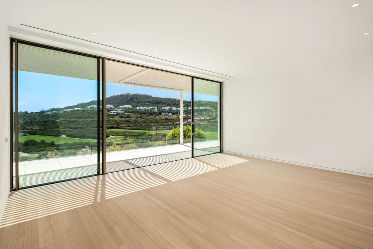 Se vende Villa - Chalet de 5 dormitorios en Costa Del Sol, Málaga, España