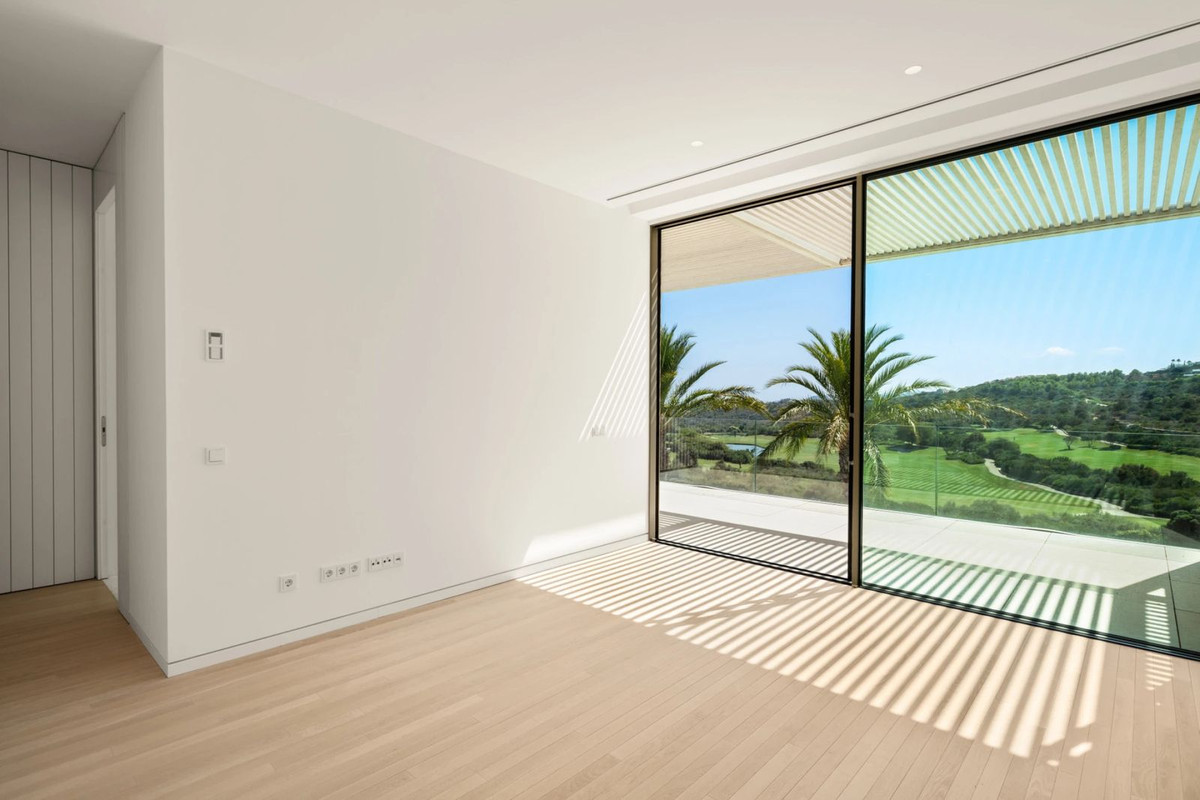 Se vende Villa - Chalet de 5 dormitorios en Costa Del Sol, Málaga, España