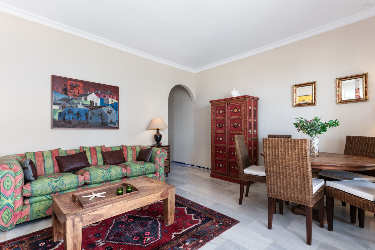 3 Bed Apartment for sale in Estepona Costa Del Sol, Málaga, Spain