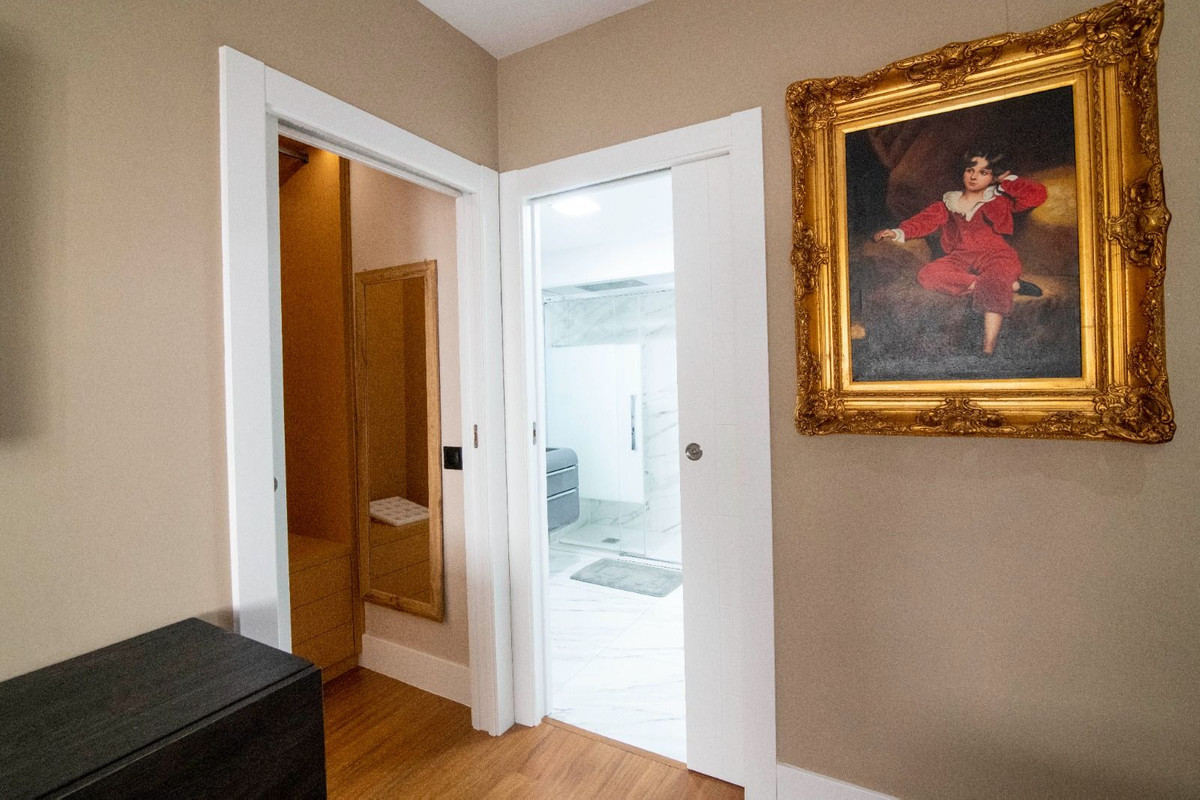 Se vende Apartamento Planta Media de 3 dormitorios en Costa Del Sol, Málaga, España