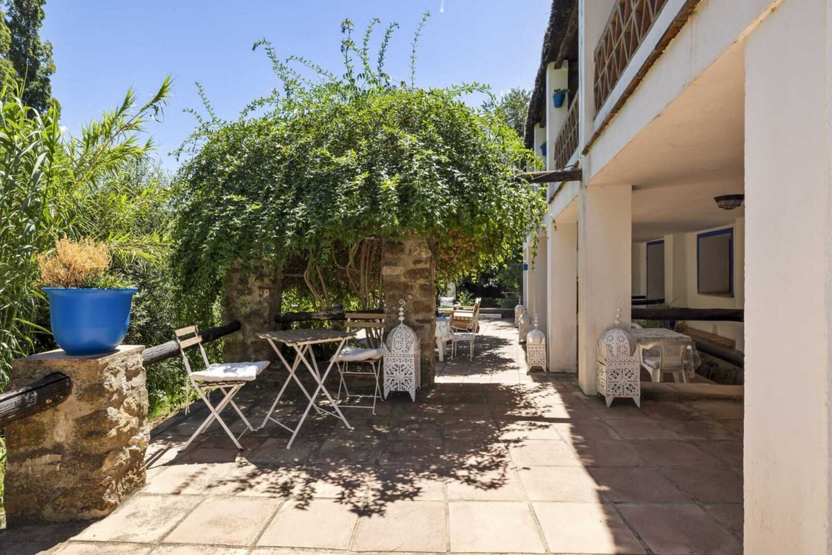 9 Bed Townhouse for sale in Cortes De La Frontera Costa Del Sol, Málaga, Spain