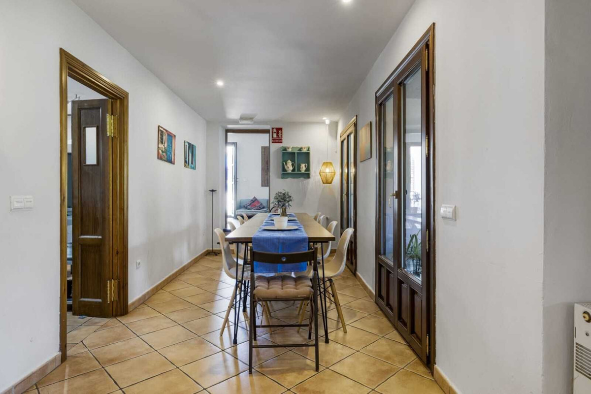 9 Bed Townhouse for sale in Cortes De La Frontera Costa Del Sol, Málaga, Spain